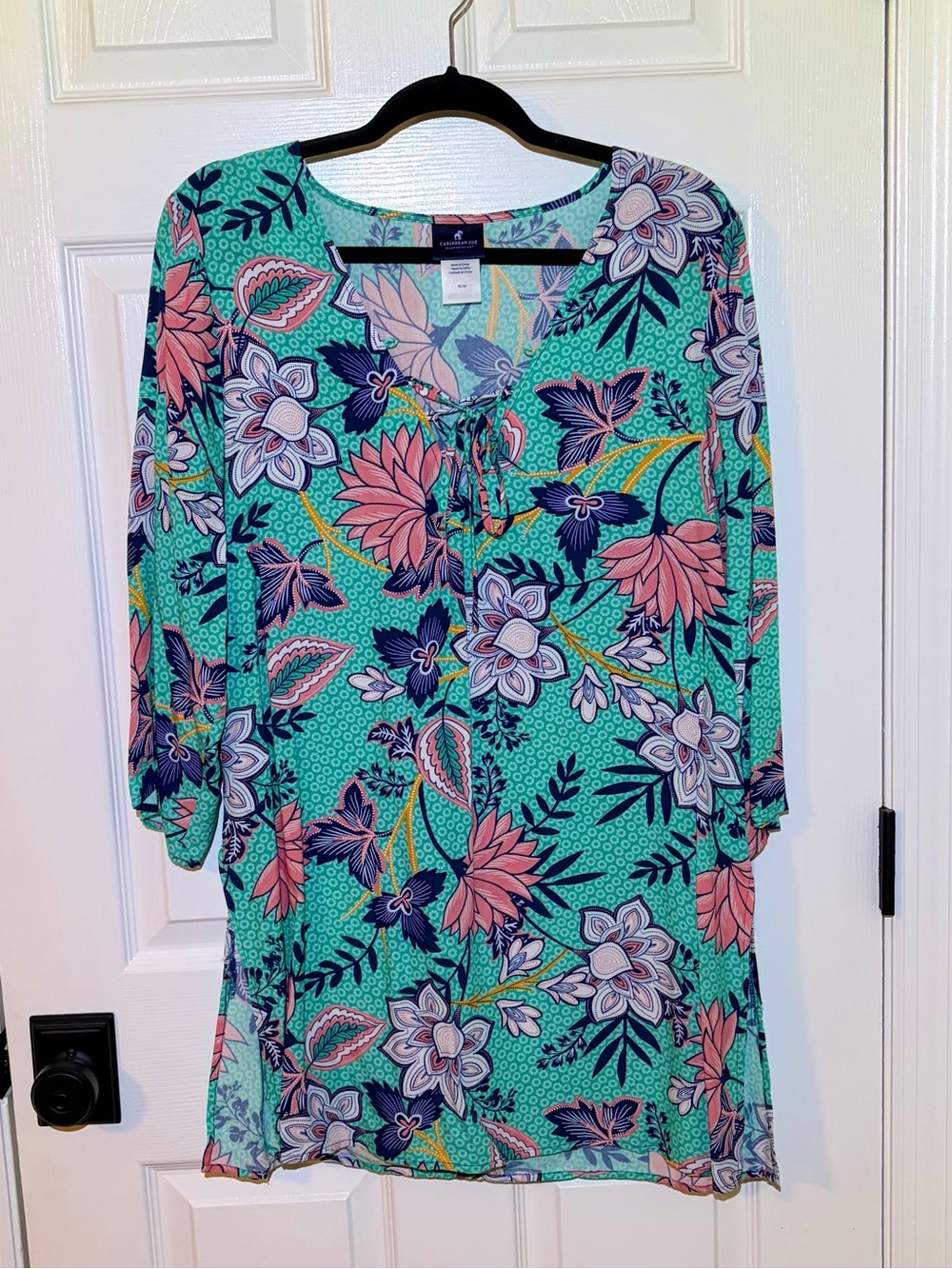 Caribbean Joe Vibrant Tropical Floral Tunic in Teal and Pink. Size Medium